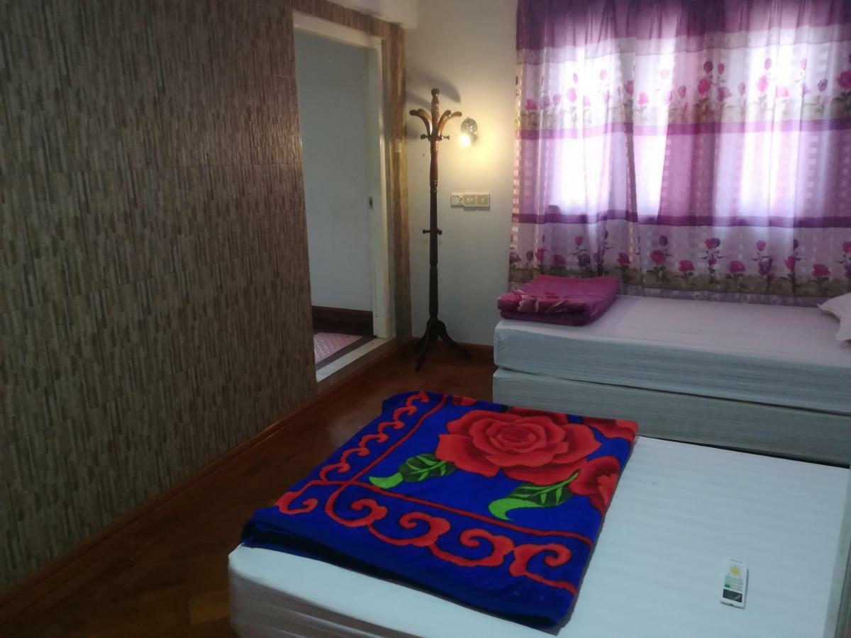 Lux Pillow Hostel Nyaung-U 외부 사진